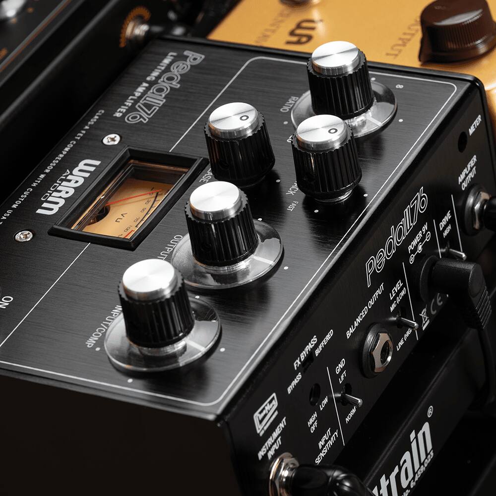 LIMITING Fi AMPLIFIER Pedall76 FET COMPRESSOR WITH WARM AUDIO ASE CUSTOM 5 VSA VU (8 d - LRJ OUTPUT NO INPUT/COMP WA UTPUT 0 RATIO O O METER 2 ACK OUTFUT FAST 9V DRIVE NDW Pedall76 POWER p OUTPUT TEAT ALON 2DV CE BALANCED b a BYPASS BUFFERED LIE FX GND BYPASS UFT pe LOW JOOW C HW OFF INSTRUMENT INFUT SENSITIVITY INPUT 02S Trail $ 6,AS8,025