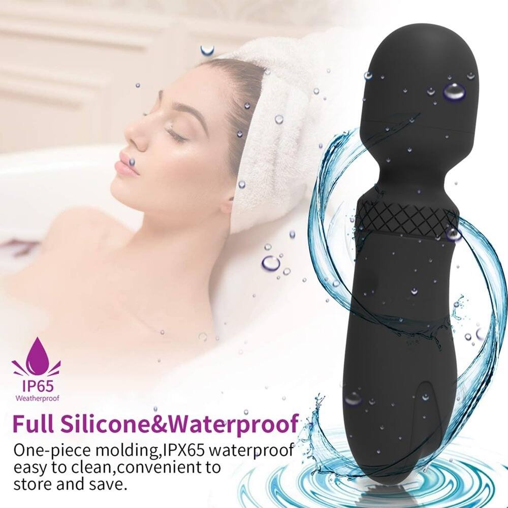 IP65 Weatherproof  
Full Silicone & Waterproof  
One-piece molding, IPX65 waterproof  
easy to clean, convenient to store and save.