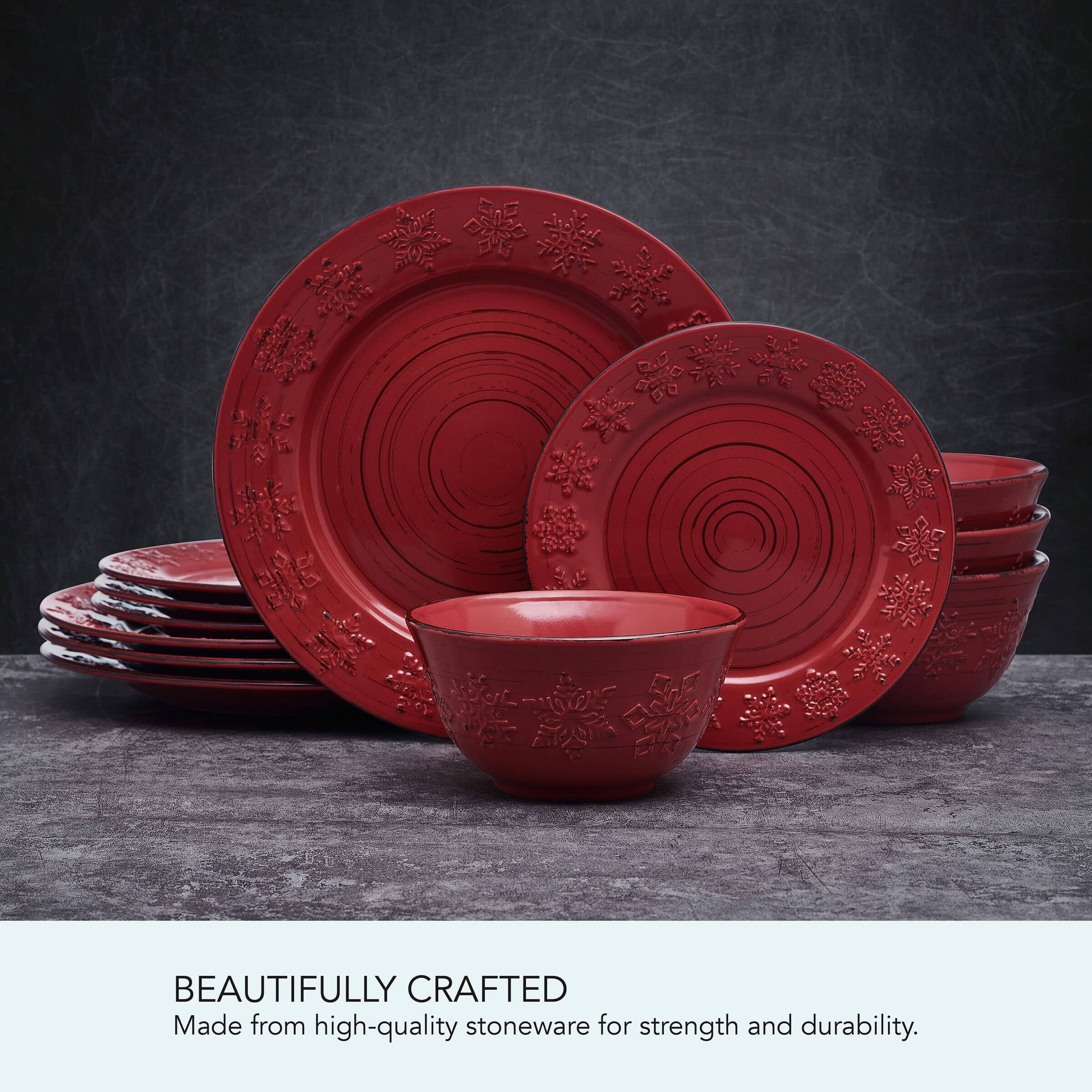 BEAUTIFULLY CRAFTED  
Made from high-quality stoneware for strength and durability.