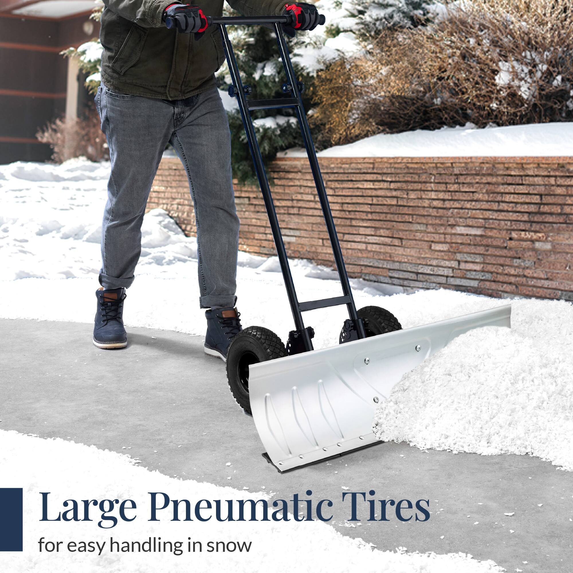 Large Pneumatic Tires  
for easy handling in snow