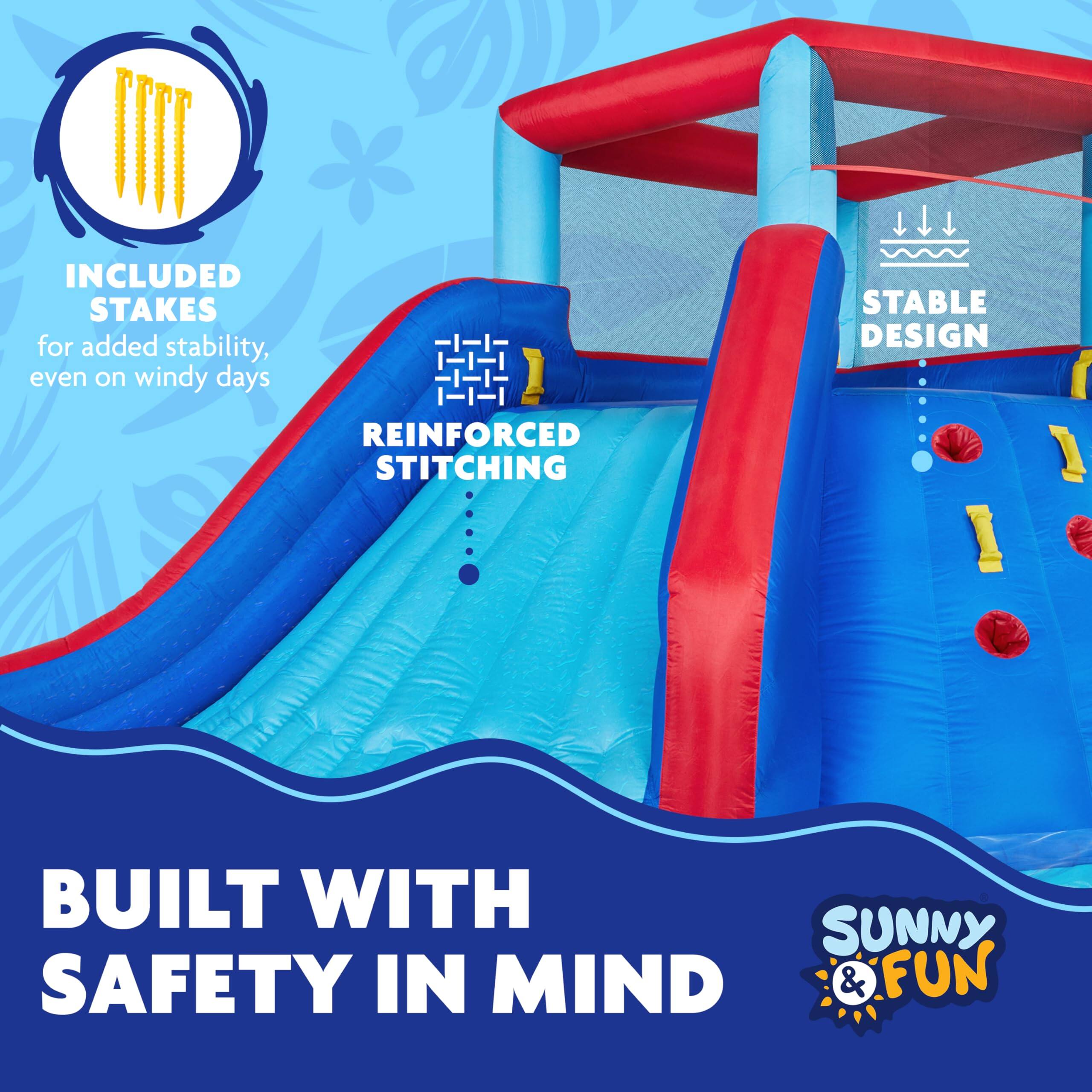 BUILT WITH SAFETY IN MIND
INCLUDED STAKES for added stability, even on windy days
REINFORCED STITCHING
STABLE DESIGN