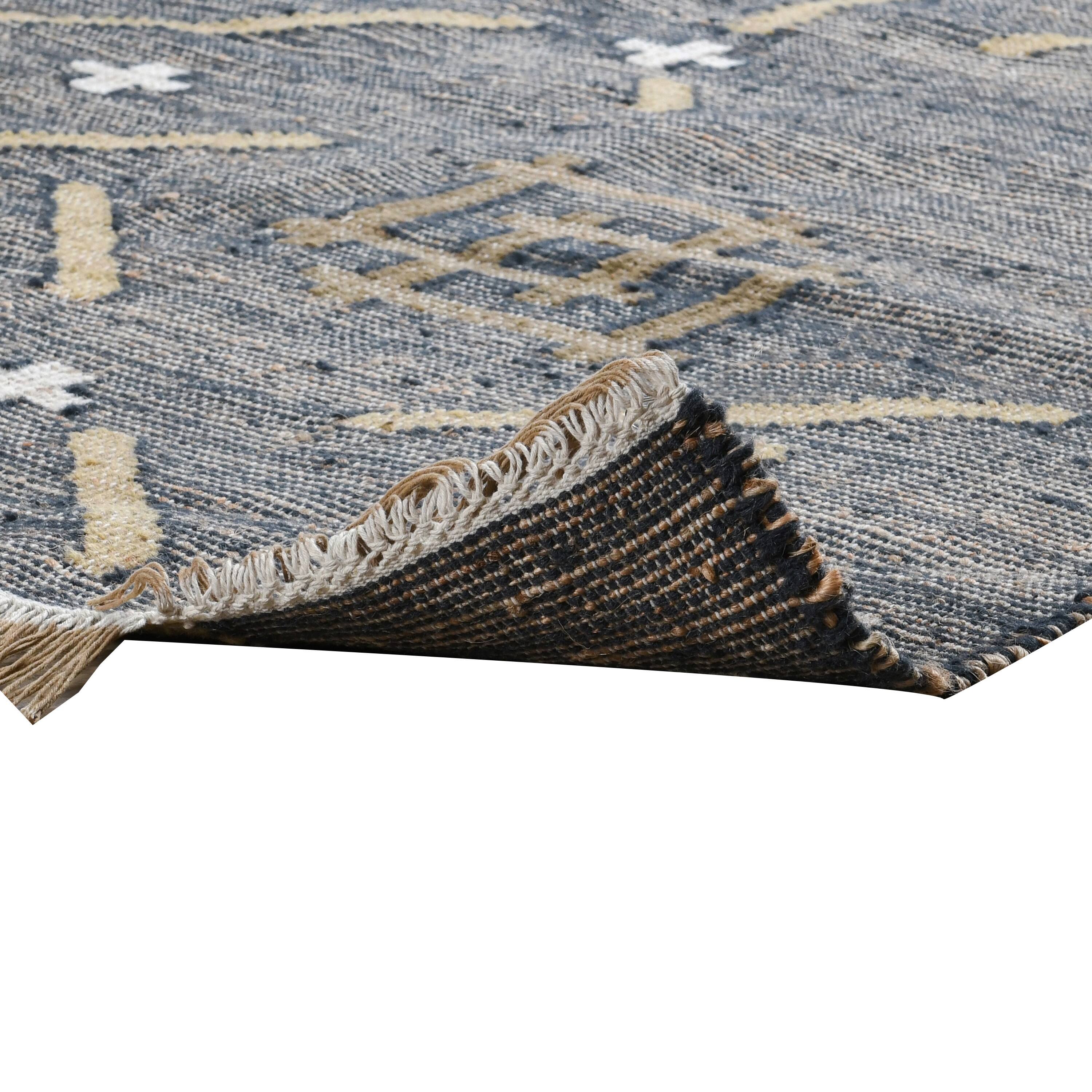 Manhattan Lane Hallway Runner Rug, Handwoven Traditional Tassels Black ...