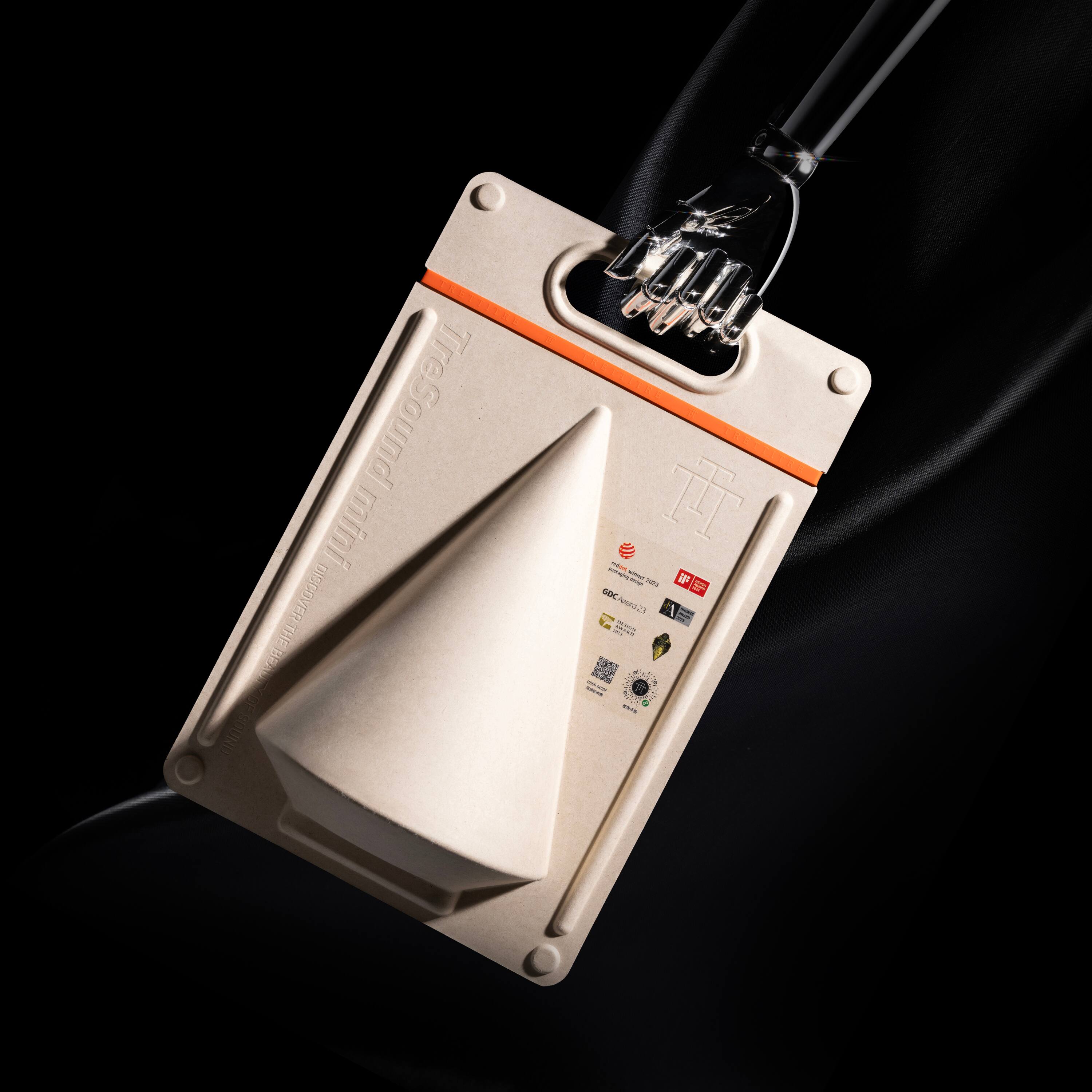 TreSound mini  
DISCOVER THE BEAUTY  
FF - i FF  
OCAww1.21  
A 1  
I