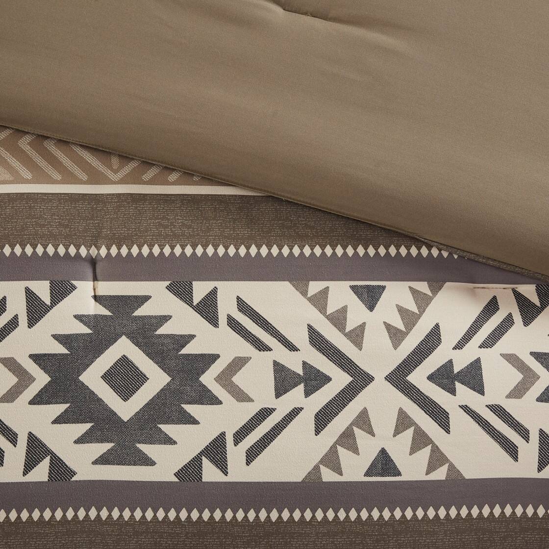 Alt View 5. Gracie Mills - Gracie Mills Tyson 5-PC Comforter Set! - Brown.