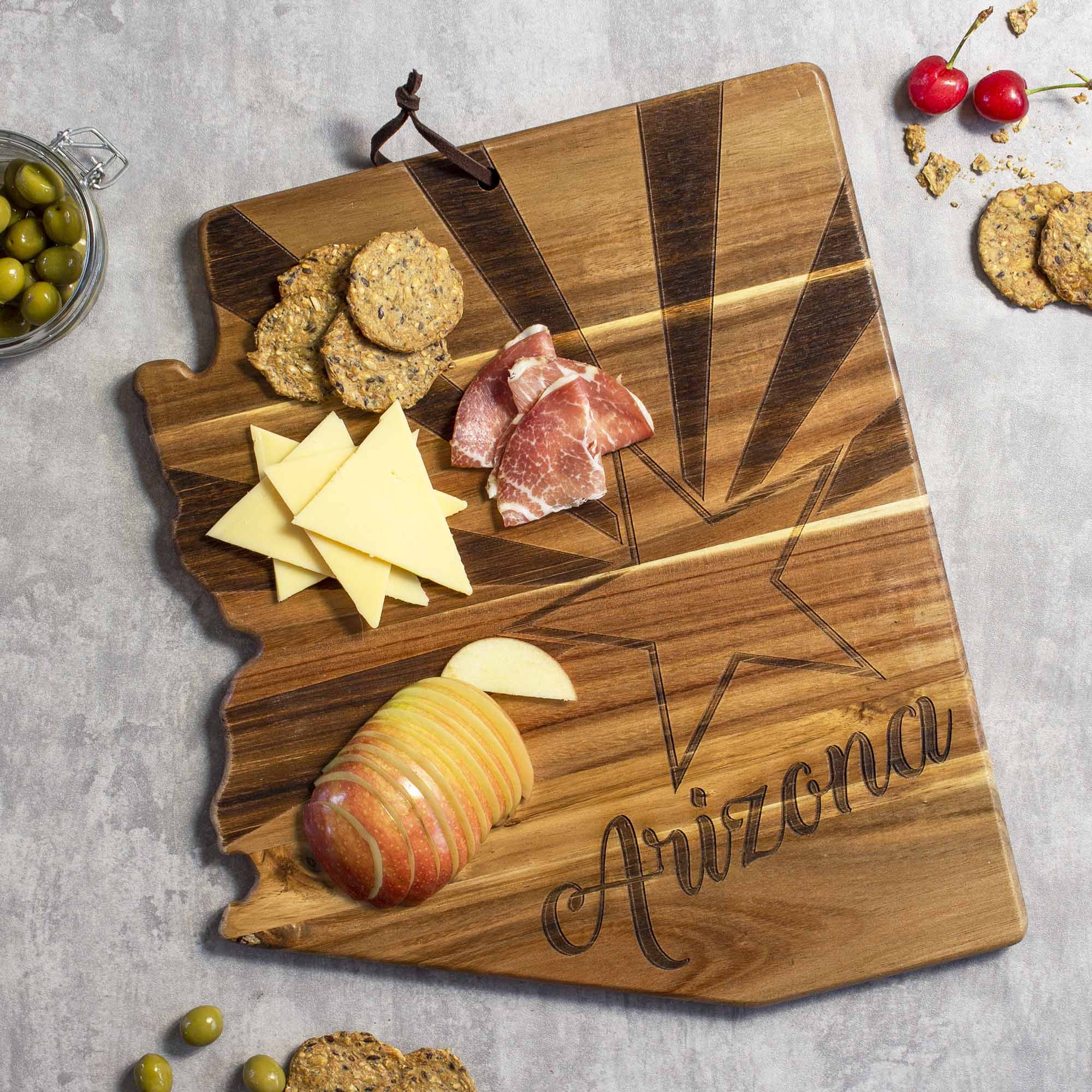 Angle. Rock & Branch - Origins Series Arizona Cutting Board.
