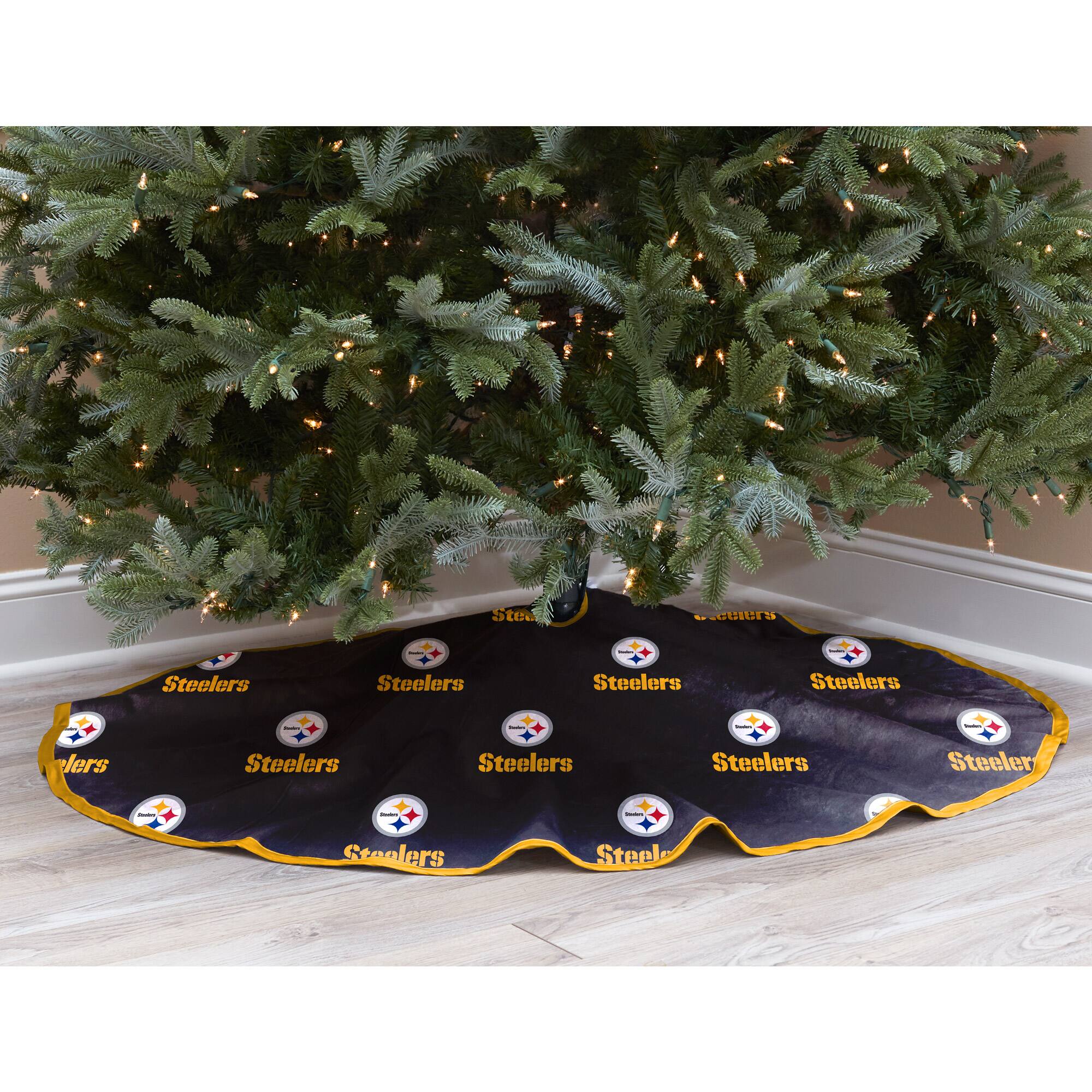 Pegasus - Black Pittsburgh Steelers Micro Plush Christmas Tree Skirt - Multicolor