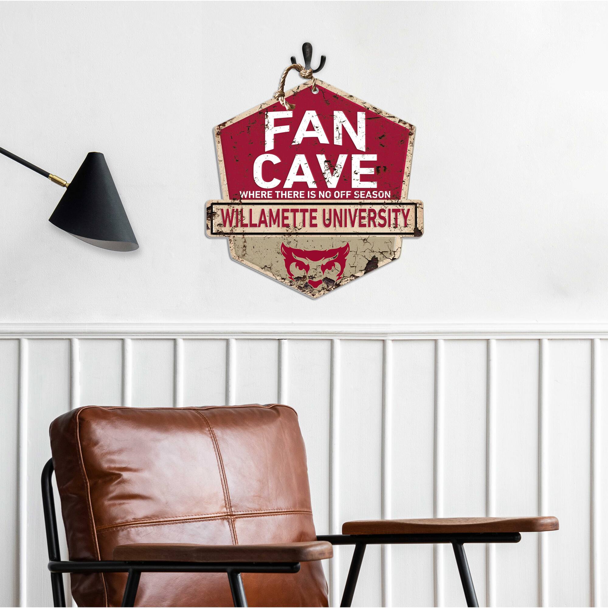 FAN CAVE  
WHERE THERE IS NO OFF SEASON  
WILLAMETTE UNIVERSITY