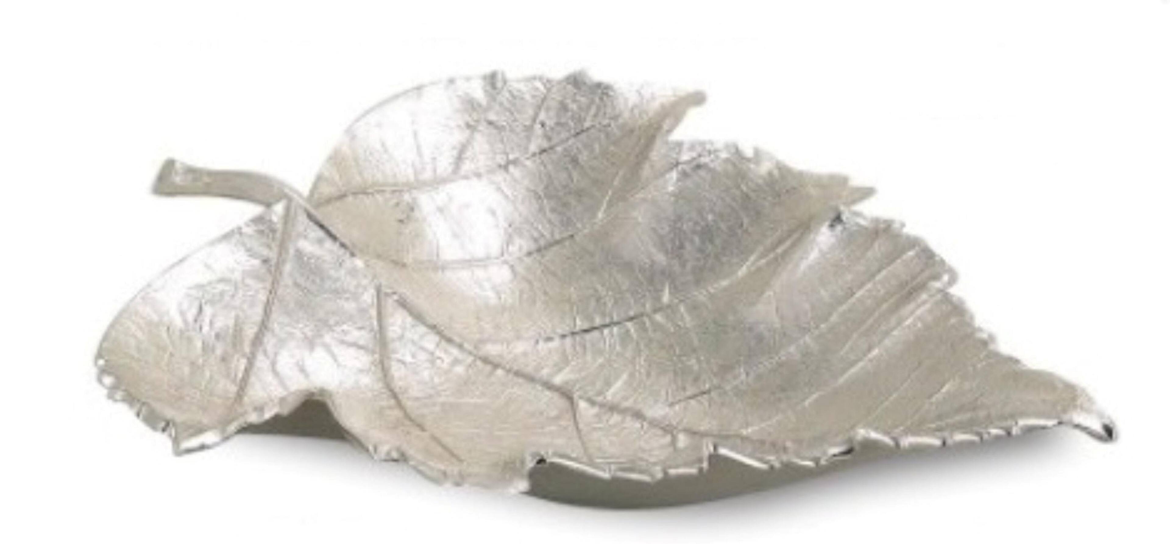 Front. Jiallo - Elegance Maple leaf dish medium - Silver, Multi Color.