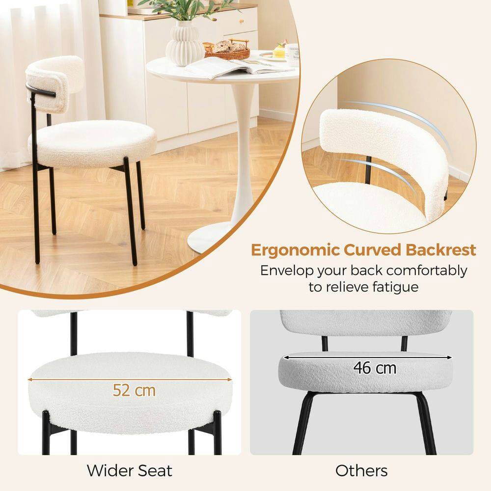 Ergonomic Curved Backrest  
Envelop your back comfortably to relieve fatigue  

52 cm  
46 cm  

Wider Seat  
Others