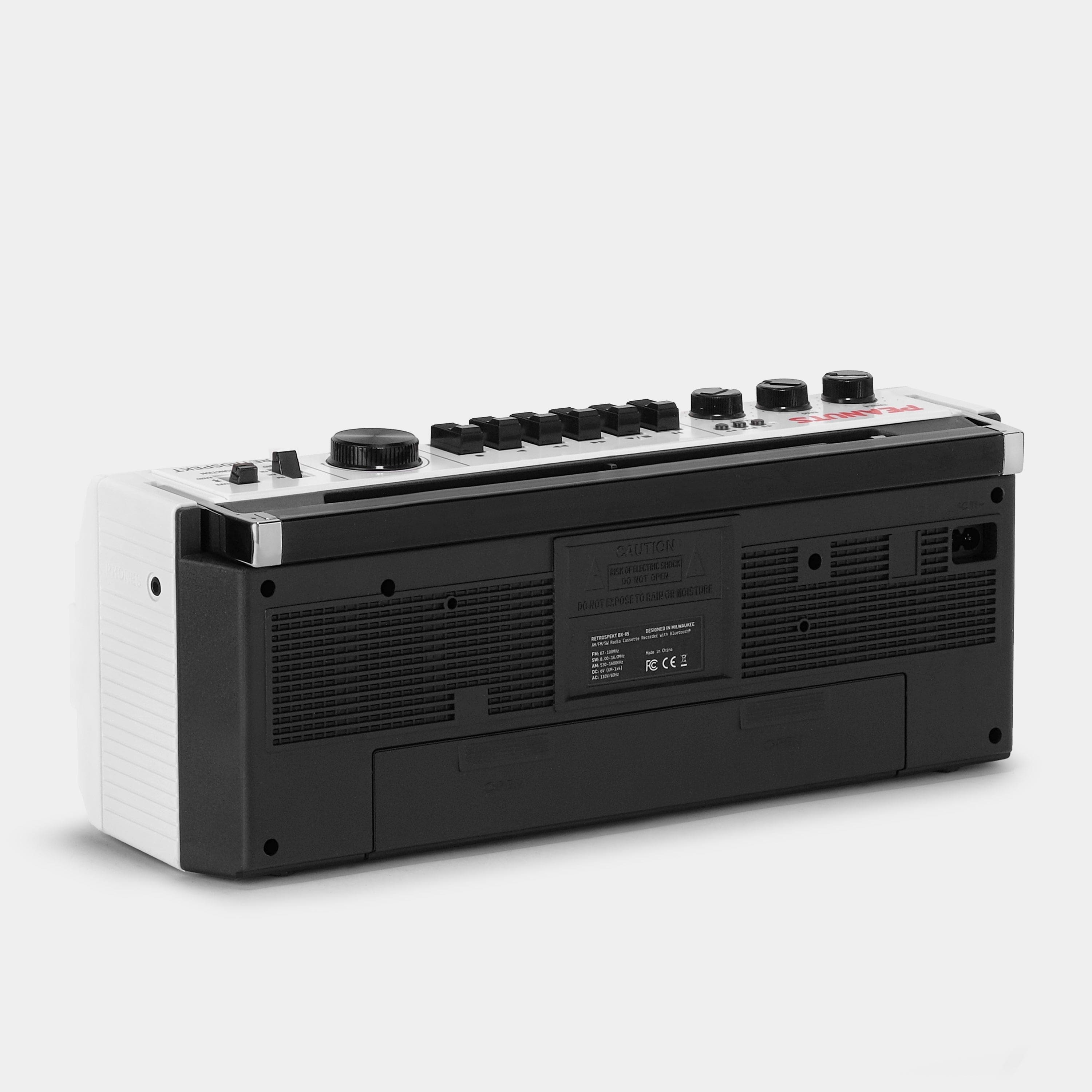 Retrospekt Peanuts Snoopy BX 85 Cassette Player Boombox White BX