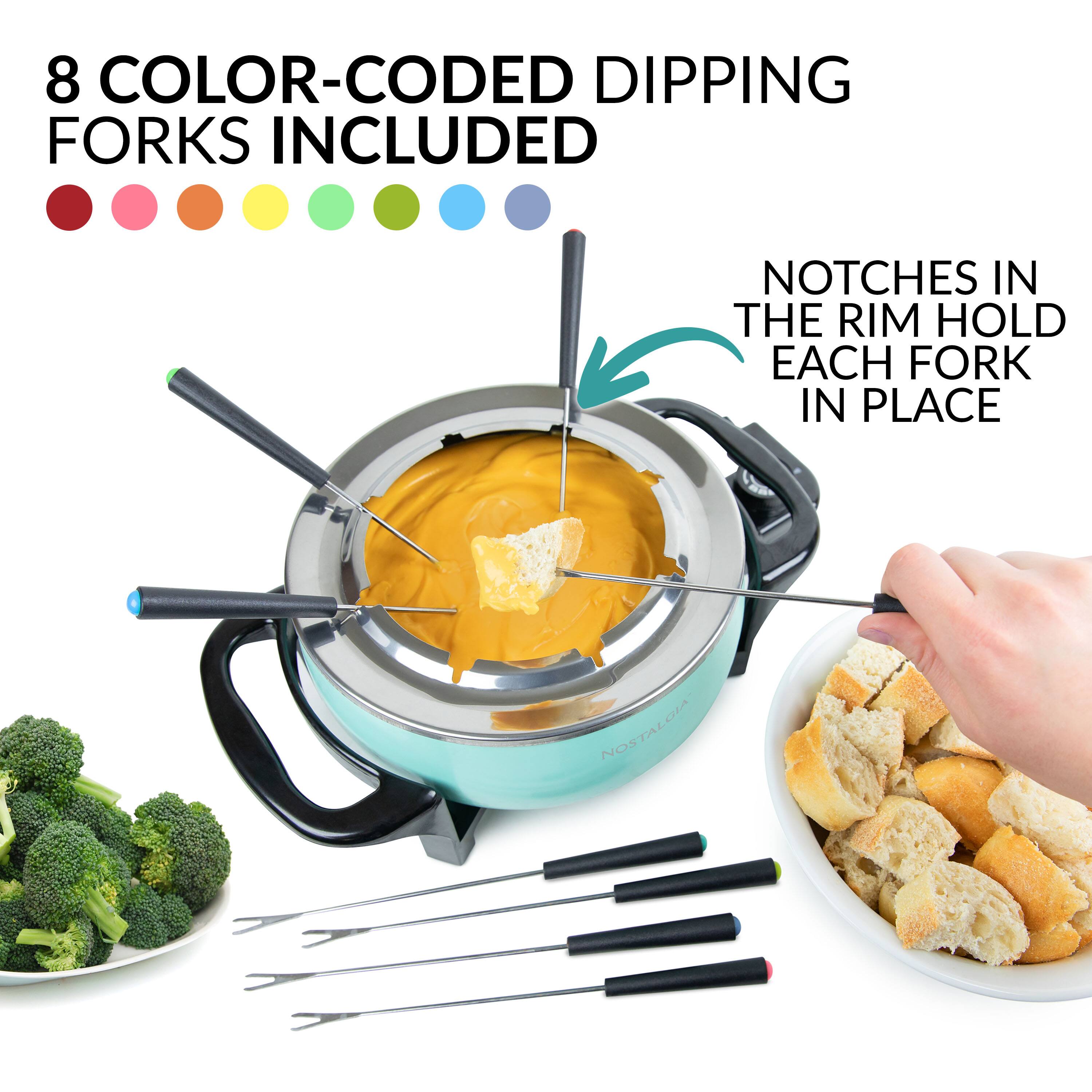 8 COLOR-CODED DIPPING FORKS INCLUDED  
NOTCHES IN THE RIM HOLD EACH FORK IN PLACE  
NOSTALGIA