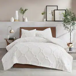 Gracie Mills - Enrique Geometric Chenille Comforter Set - Off-White
