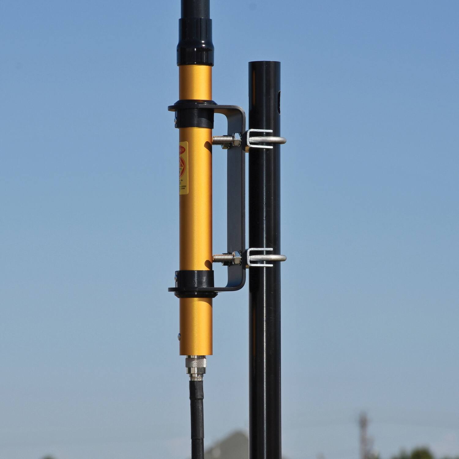 Alt View 1. Tram - 500-Watt 26-30 MHz No-Ground Mini CB Base Antenna for Vehicle, Mast, Attic Mounting Model 1499 - Black.