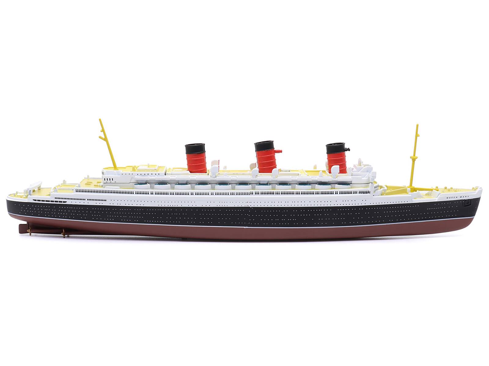 Alt View 3. Legendary Cruise Ships - RMS Queen Mary Passenger Ship 1/1250 Diecast Model by Legendary Cruise Ships.