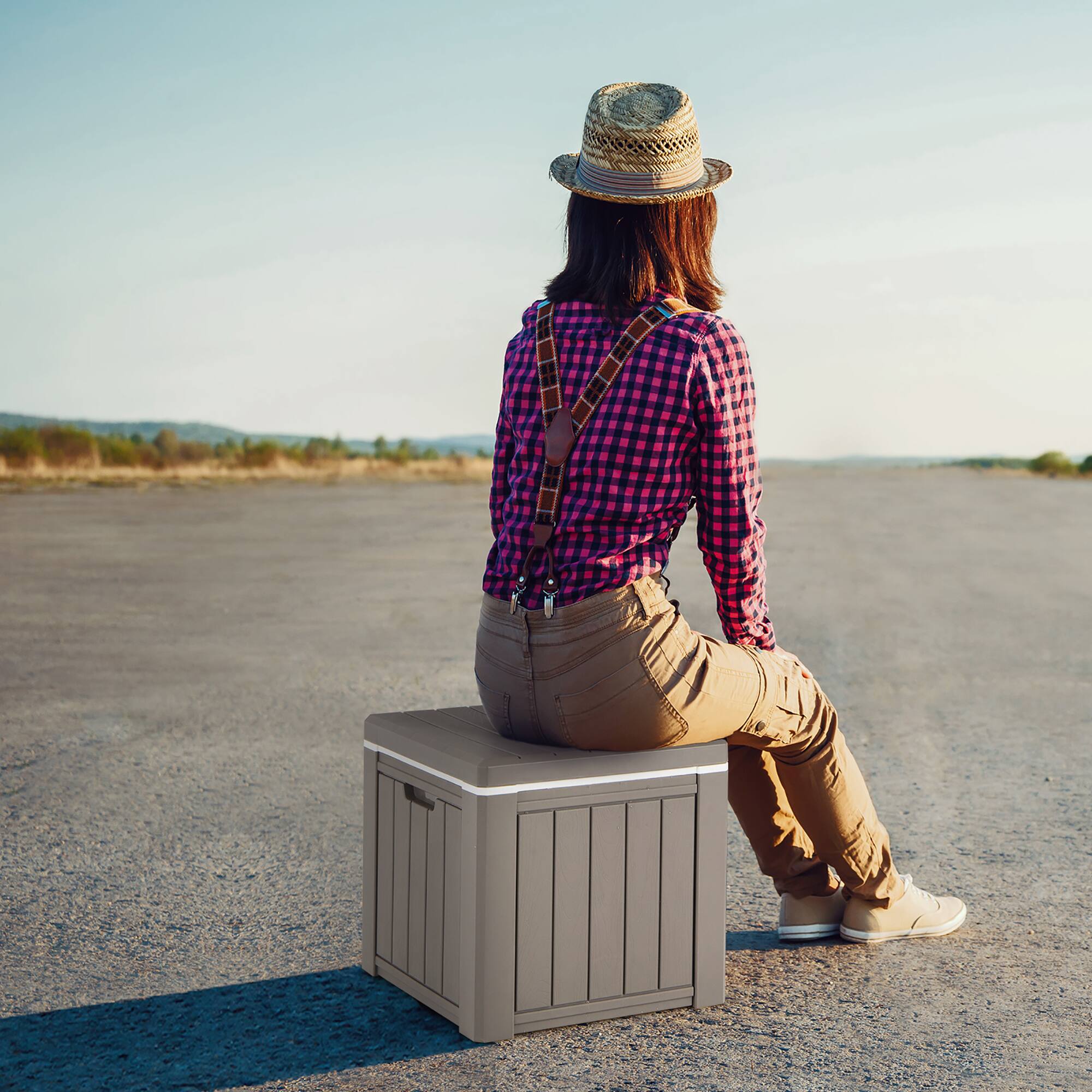 Alt View 3. Costway - Costway 10 Gallon Ice Cooler w/ Built-in Handles and Detachable Lid Brown - Brown.