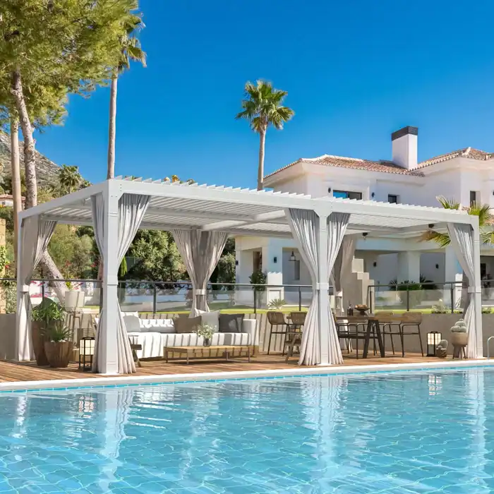 Angle. U-HOMY - 10'x20' Aluminum Pergola with Adjustable Rainproof Louver Roof & Integrated Gutter System - White.