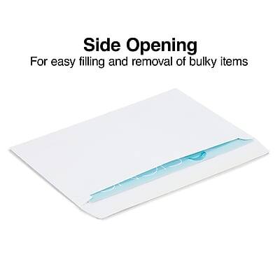 Side Opening  
For easy filling and removal of bulky items