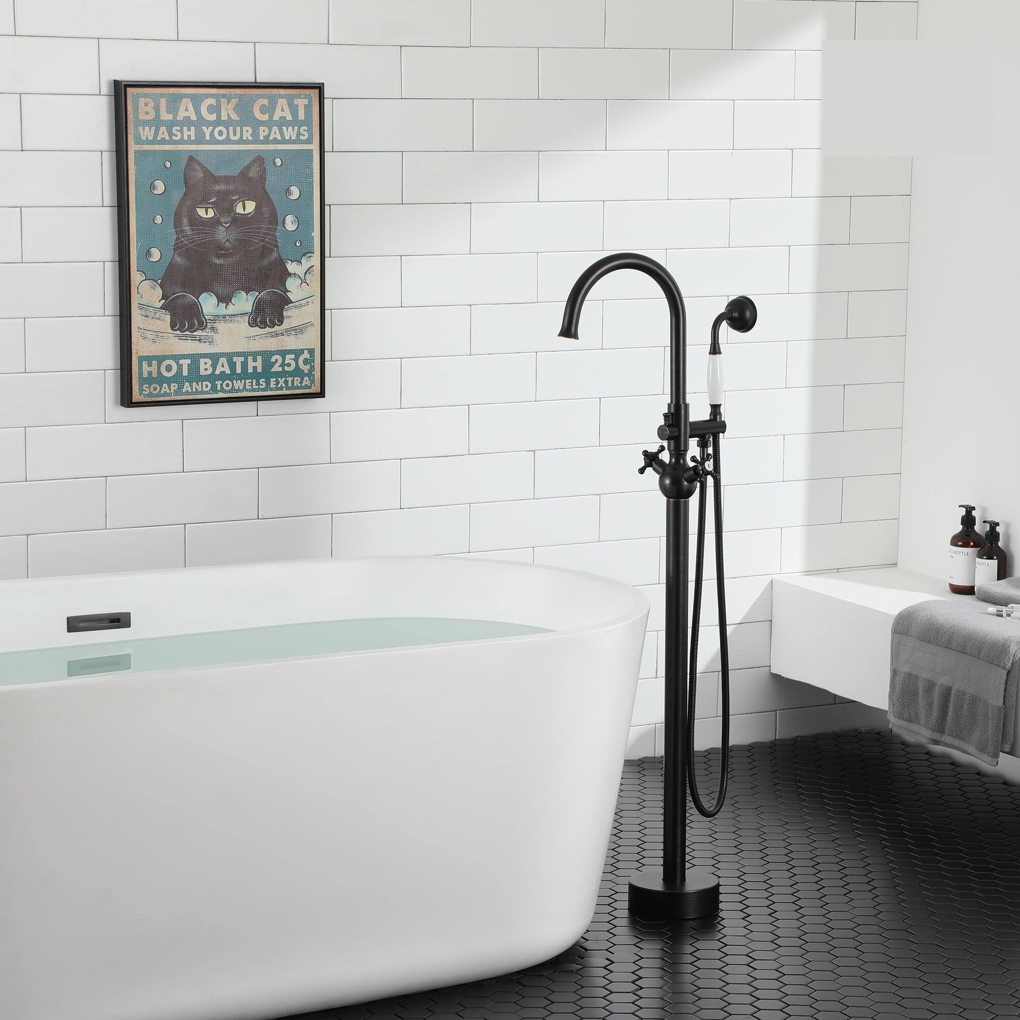 BLACK CAT WASH YOUR PAWS HOT BATH 25C SOAP AND TOWELS EXTRA