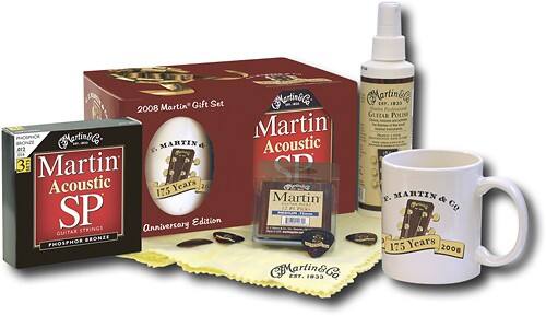 Front Standard. Martin - Guitar Gift Set.
