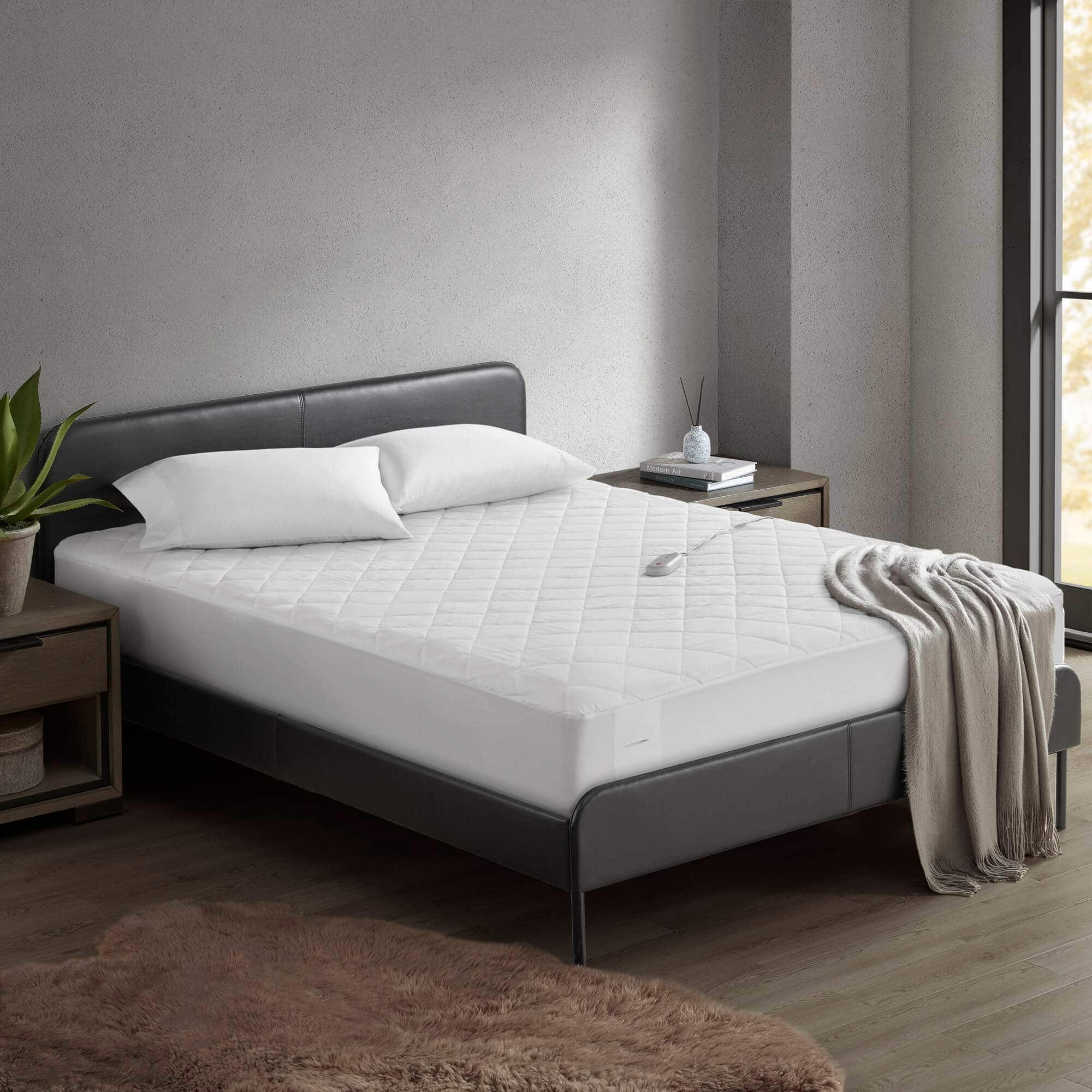 TinyHomie - 1 PCS King Heated Mattress Pad - White