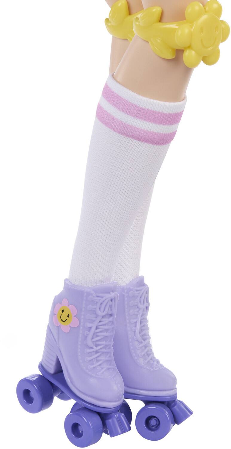 Alt View 4. Mattel - Mattel - Barbie Dream Besties: Roller Skate Renee   - Collectibles - Multicolor.