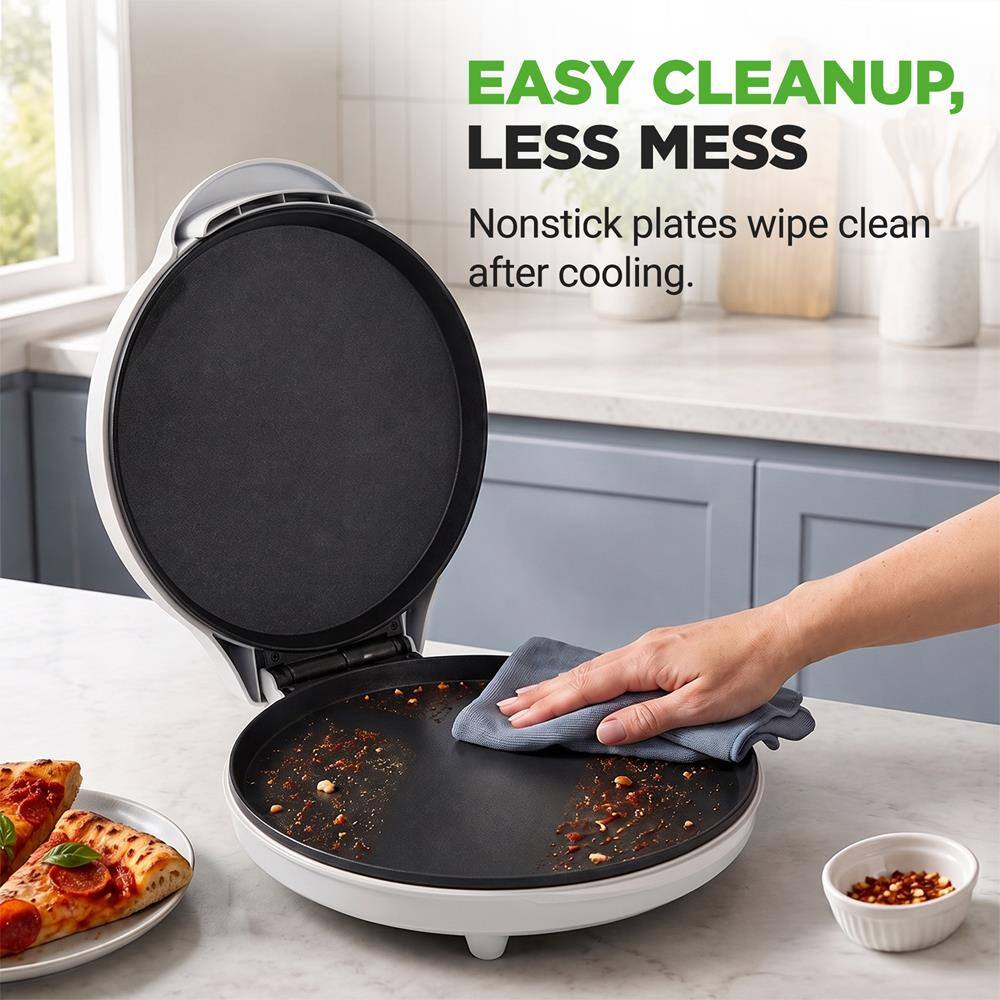 EASY CLEANUP, LESS MESS  
Nonstick plates wipe clean after cooling.