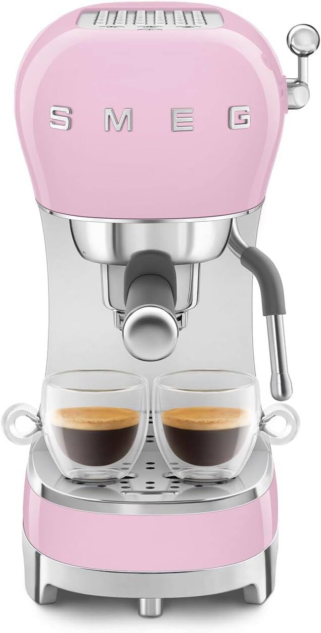 Angle. SMEG - Manual Espresso Machine ECF02 - Pink.