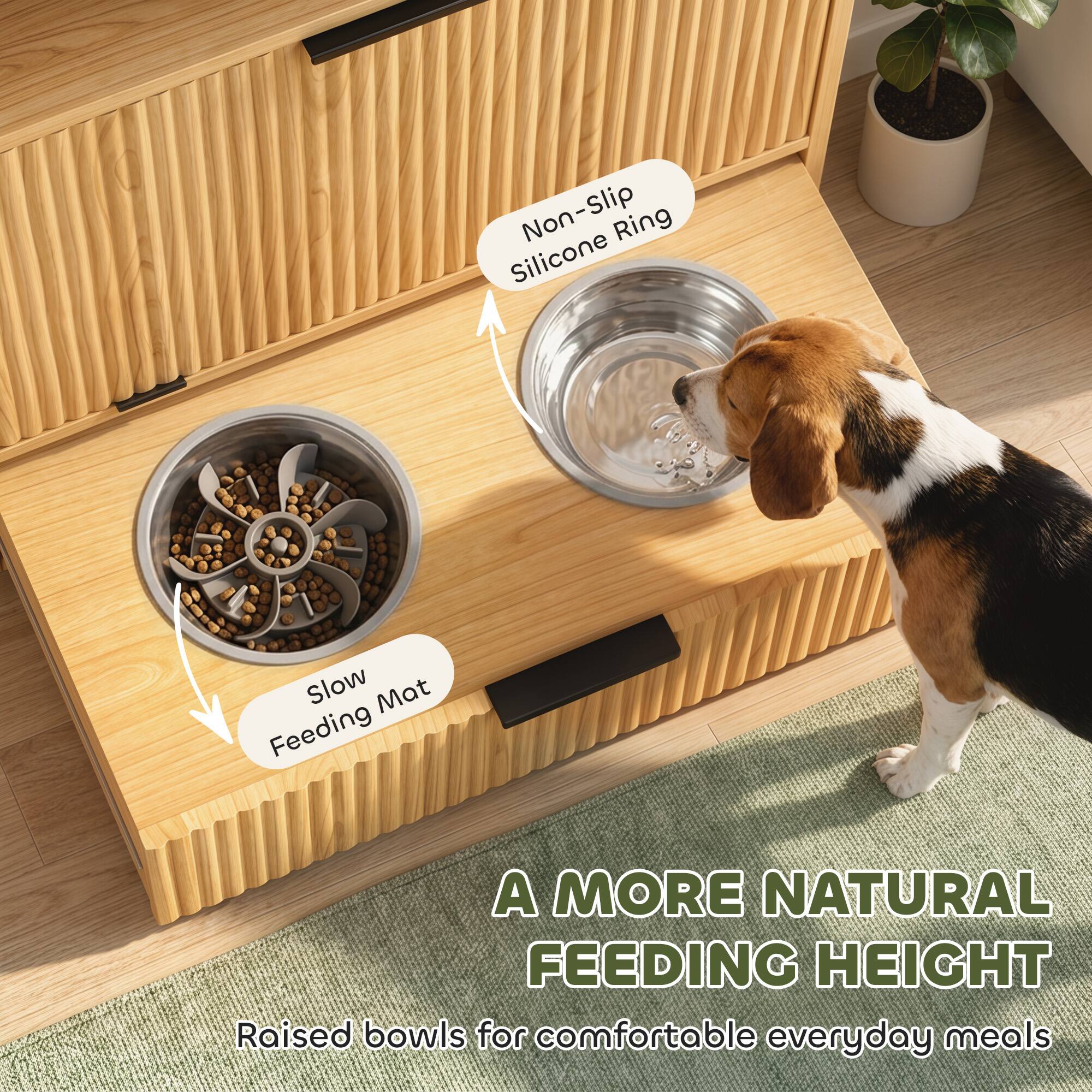 Silicone Non-Slip Ring  
Slow Mat Feeding  
A MORE NATURAL FEEDING HEIGHT  
Raised bowls for comfortable everyday meals