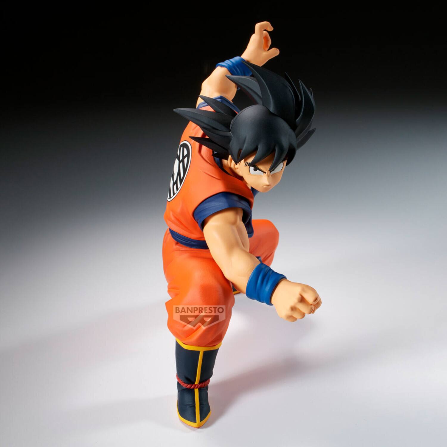 Alt View 2. PopMarket - Banpresto - Dragon Ball Z - Match Makers - Son Goku Statue   - COLLECTIBLES - Multicolor.