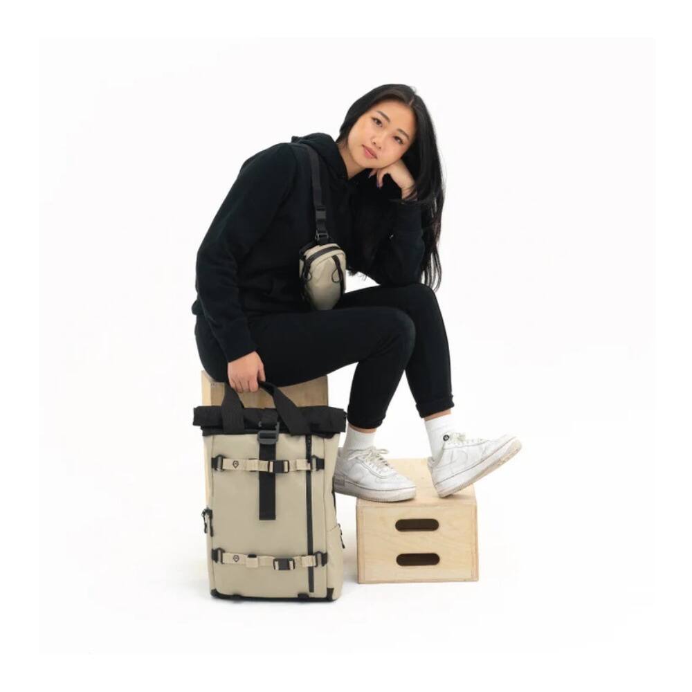 Angle. WANDRD - WANDRD PRVKE Lite Camera Backpack with Expandable Rolltop (Yuma Tan) - Tan.