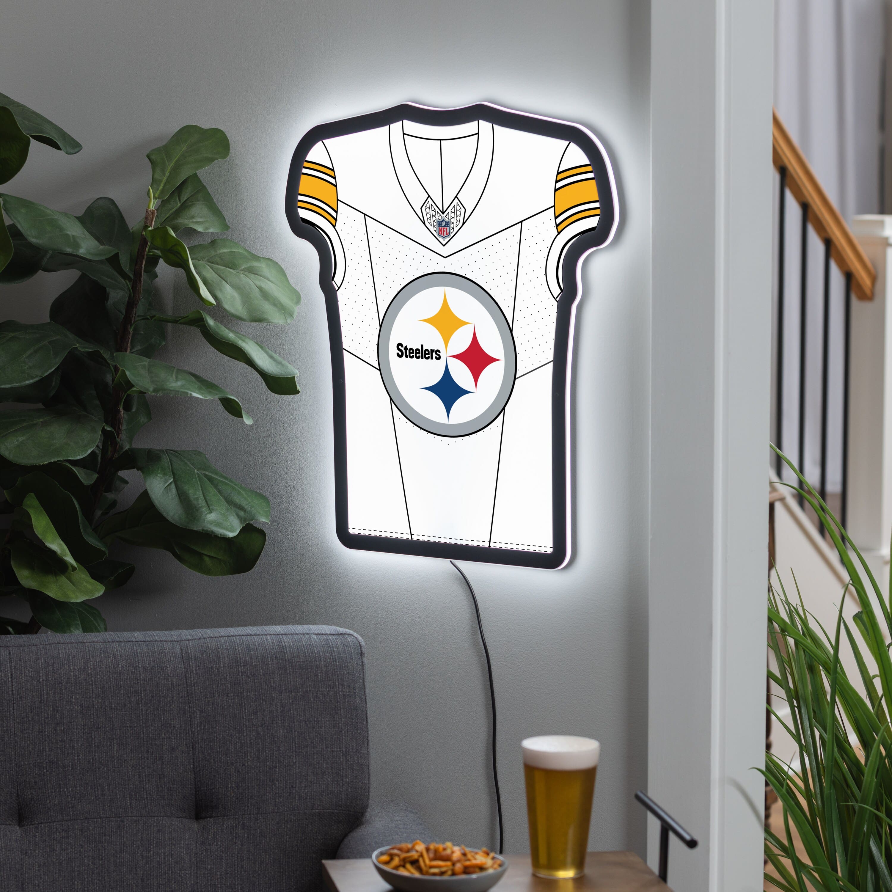 Evergreen Enterprises - Pittsburgh Steelers 23" LED Jersey Lighted Wall Sign - Multicolor