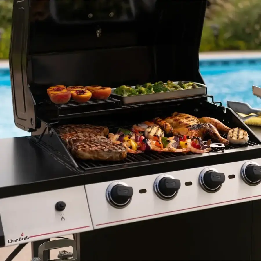 Alt View 6. Charbroil - Performance Series 4-Burner Gas Grill - Black.