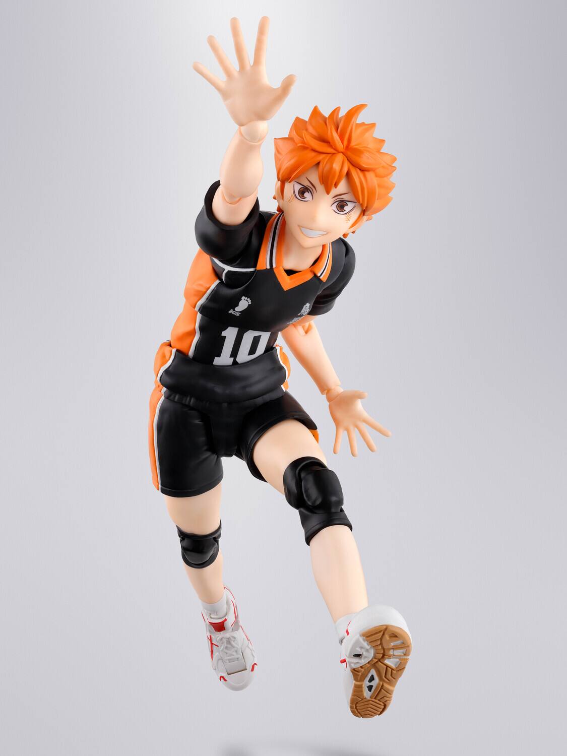 Alt View 2. PopMarket - Tamashii Nations - Haikyu!! -  S.H.Figuarts - Shoyo Hinata Action Figure   - COLLECTIBLES - Multicolor.