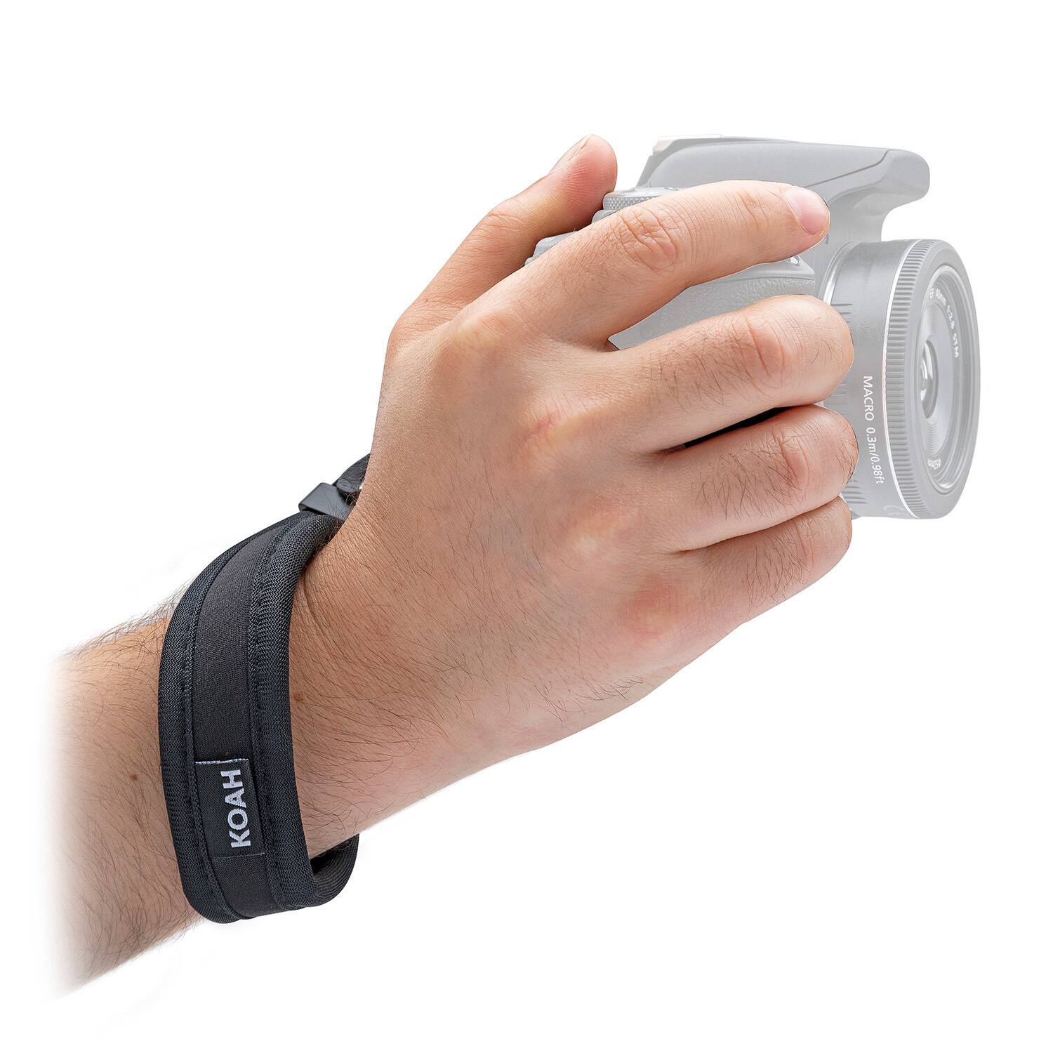 The text on the image reads "MACRO 0.3m/0.98ft PknN P 4." The correct grouping of this text would be "MACRO 0.3m/0.98ft PknN P 4."