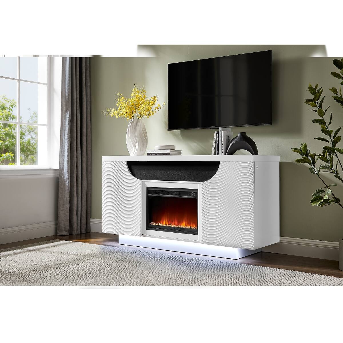 Front. Loheer - Loheer 66 inch electric fireplace White Freestanding Modern Heater - White.