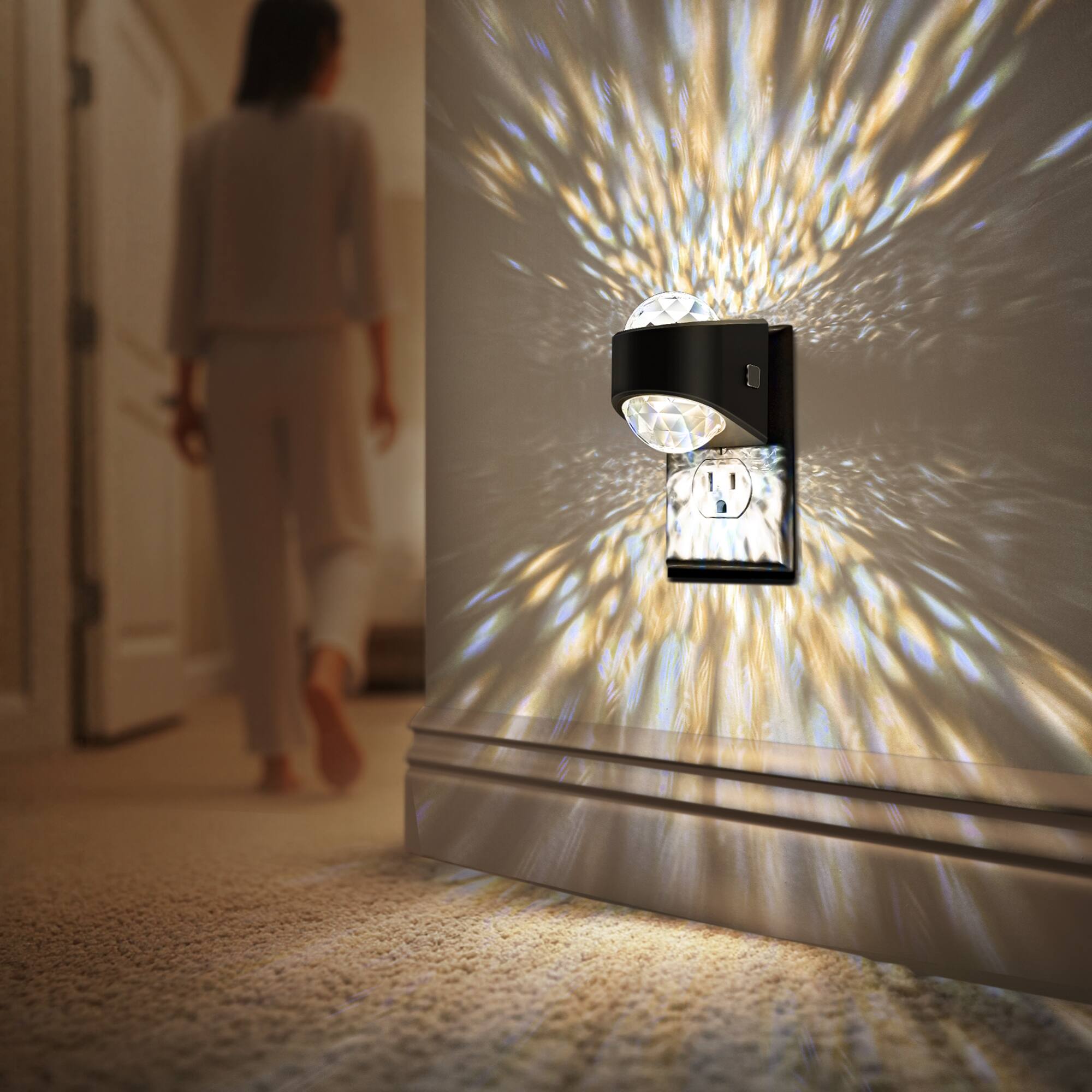 Angle. Jandcase - JANDCASE 2W Plug-in Night Light, 3CCT + Amber Color , Diamond Lens Projection, Color Memory, Dusk-to-Dawn Sensor - Black.