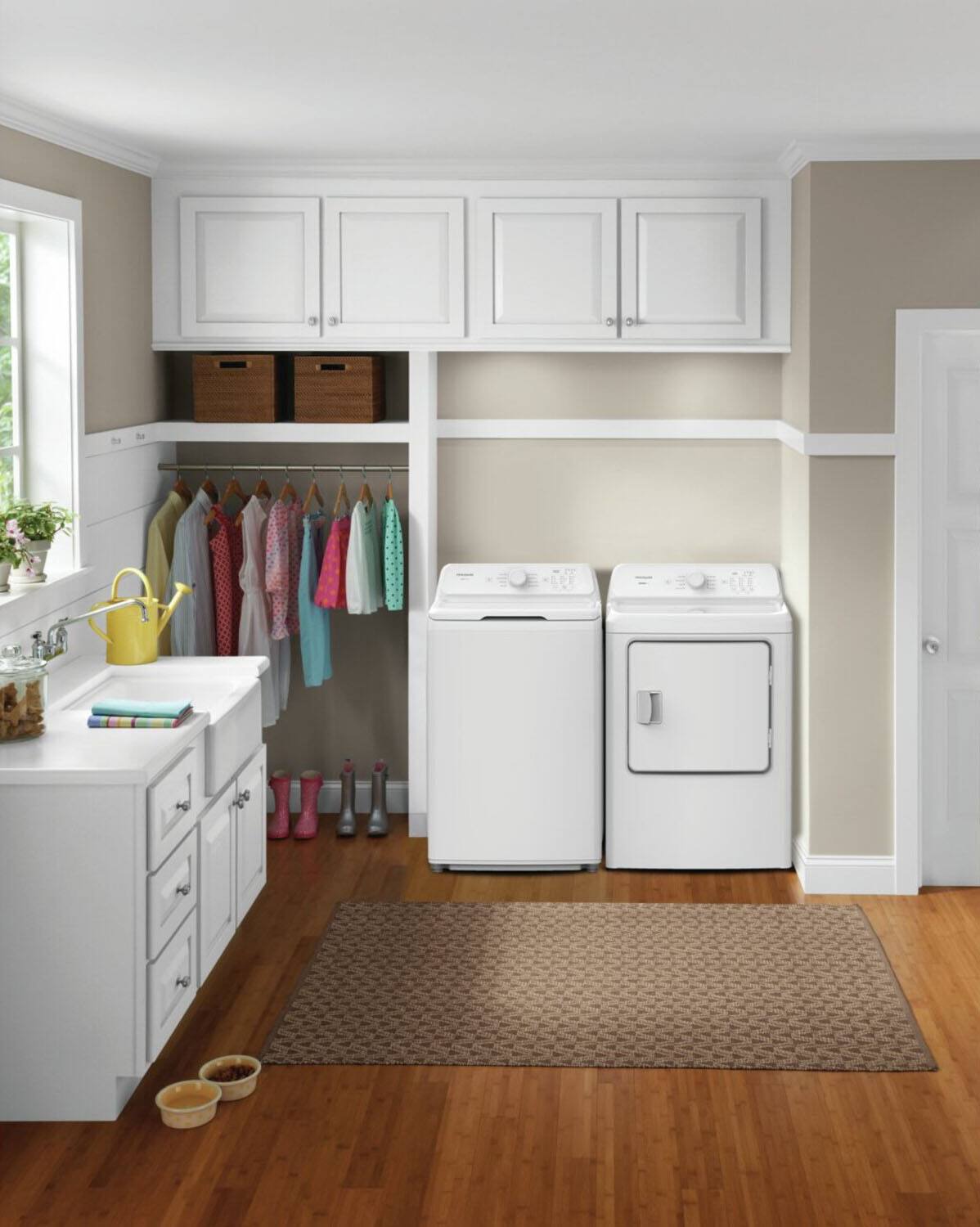 Back. Frigidaire - 7 Cu. Ft. Electric Dryer with 8 Dry Cycles - White.