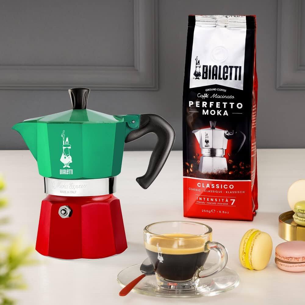BIALETTI Moa Express  
MADE IN ITALY  
BIALETTI GROUND COFFEE  
Caffè Macinato  
PERFETTO MOKA  
CLASSICO  
CLASSIC  
CLASSIQUE  
KLASSISCH  
Intensität 7  
Intensité 7  
Intensidad 7  
250g e 8.8Oz
