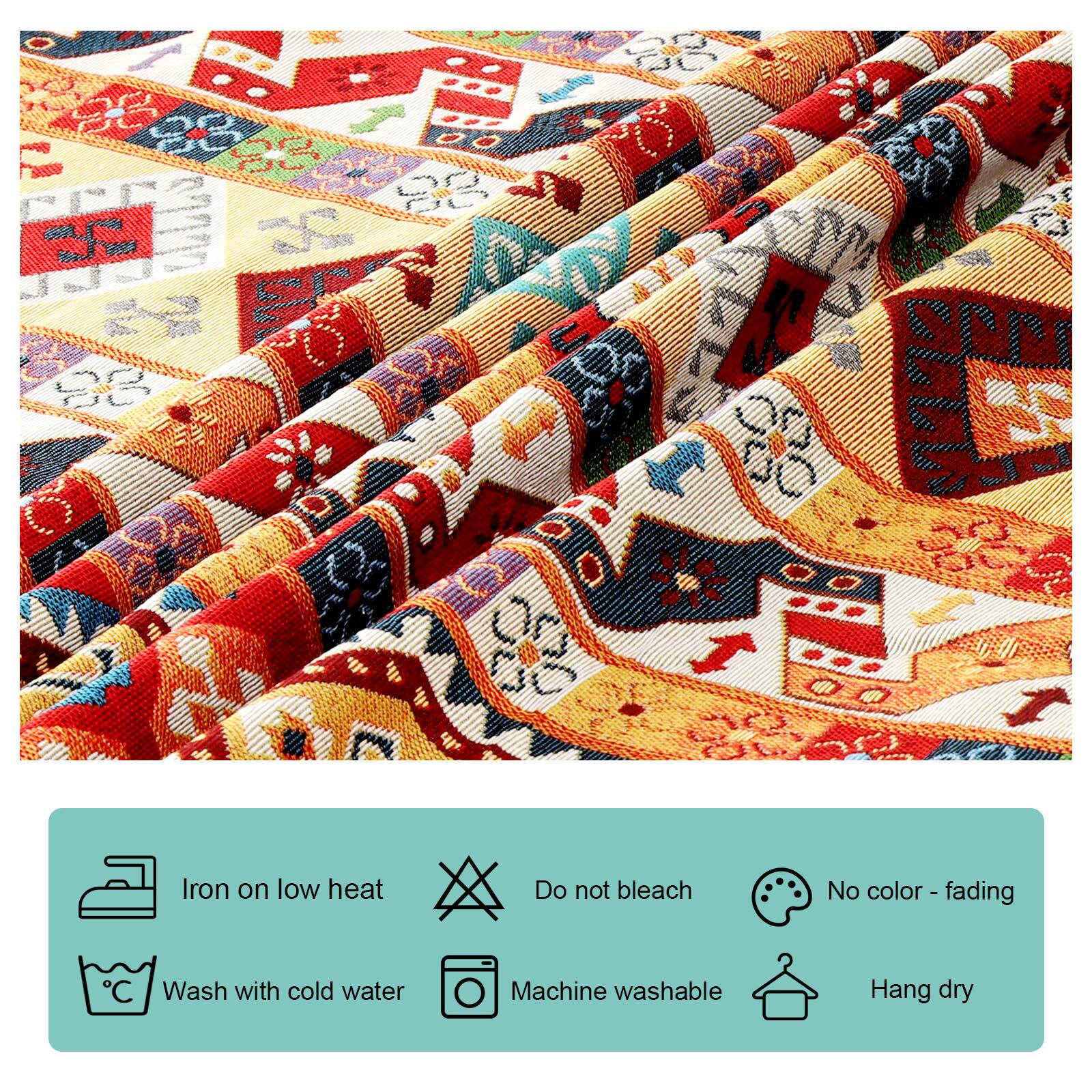 TR CCF SC 57772 25

Iron on low heat
Do not bleach
No color - fading
Wash with cold water
Machine washable
Hang dry