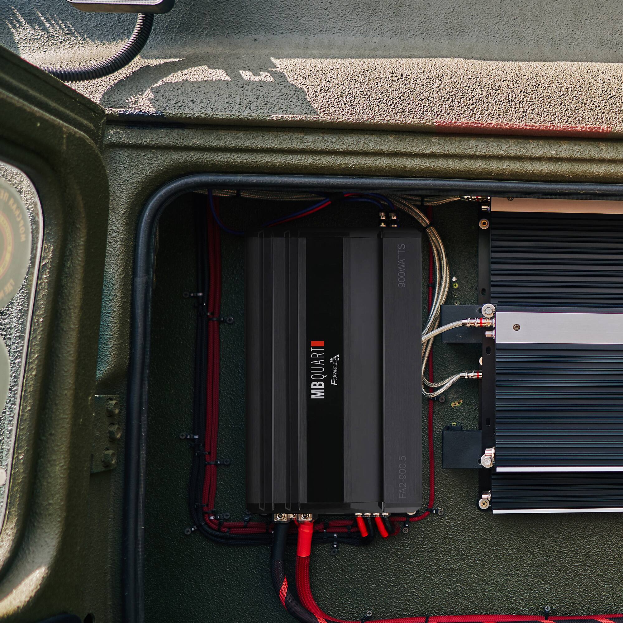 30 S 900WATTS MBQUART FA2-900.5