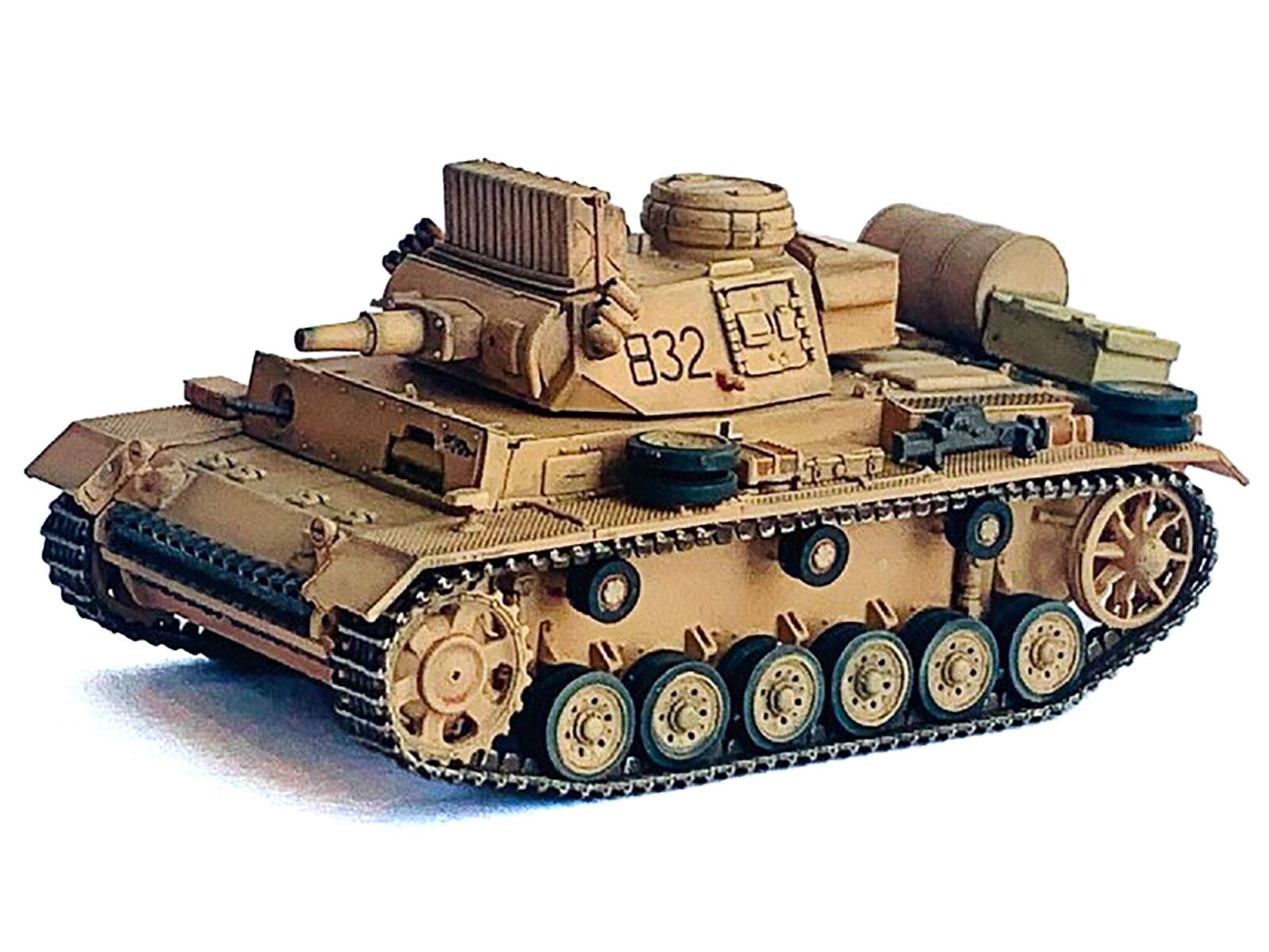 Angle. Dragon Models - Germany Pz.Kpfw.III Ausf.N DAK Tank #832 s.Pz.Abt.501 Tunisia (1942/43) NEO Dragon Armor Series 1/72 Plastic Model - Multi.