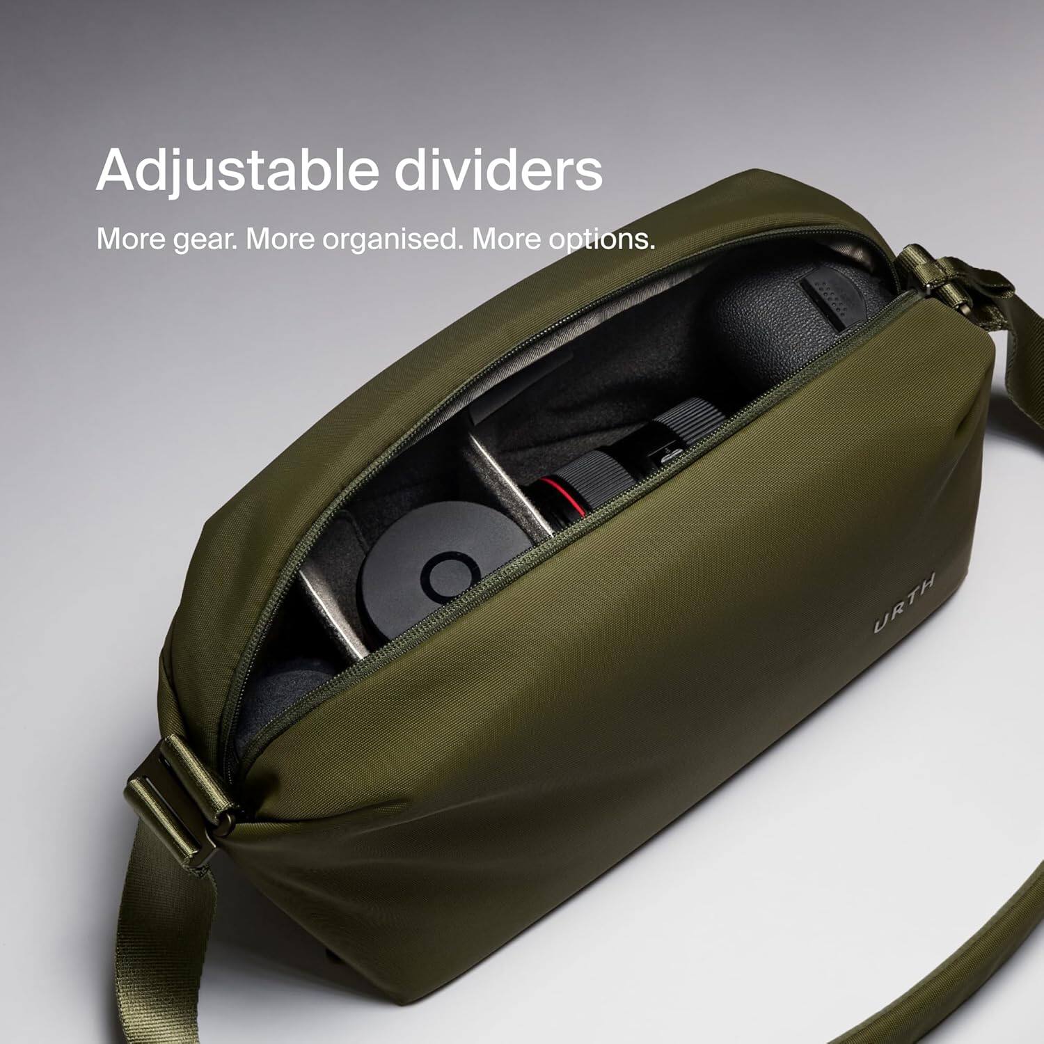 Adjustable dividers  
More gear. More organised. More options.  
URTH