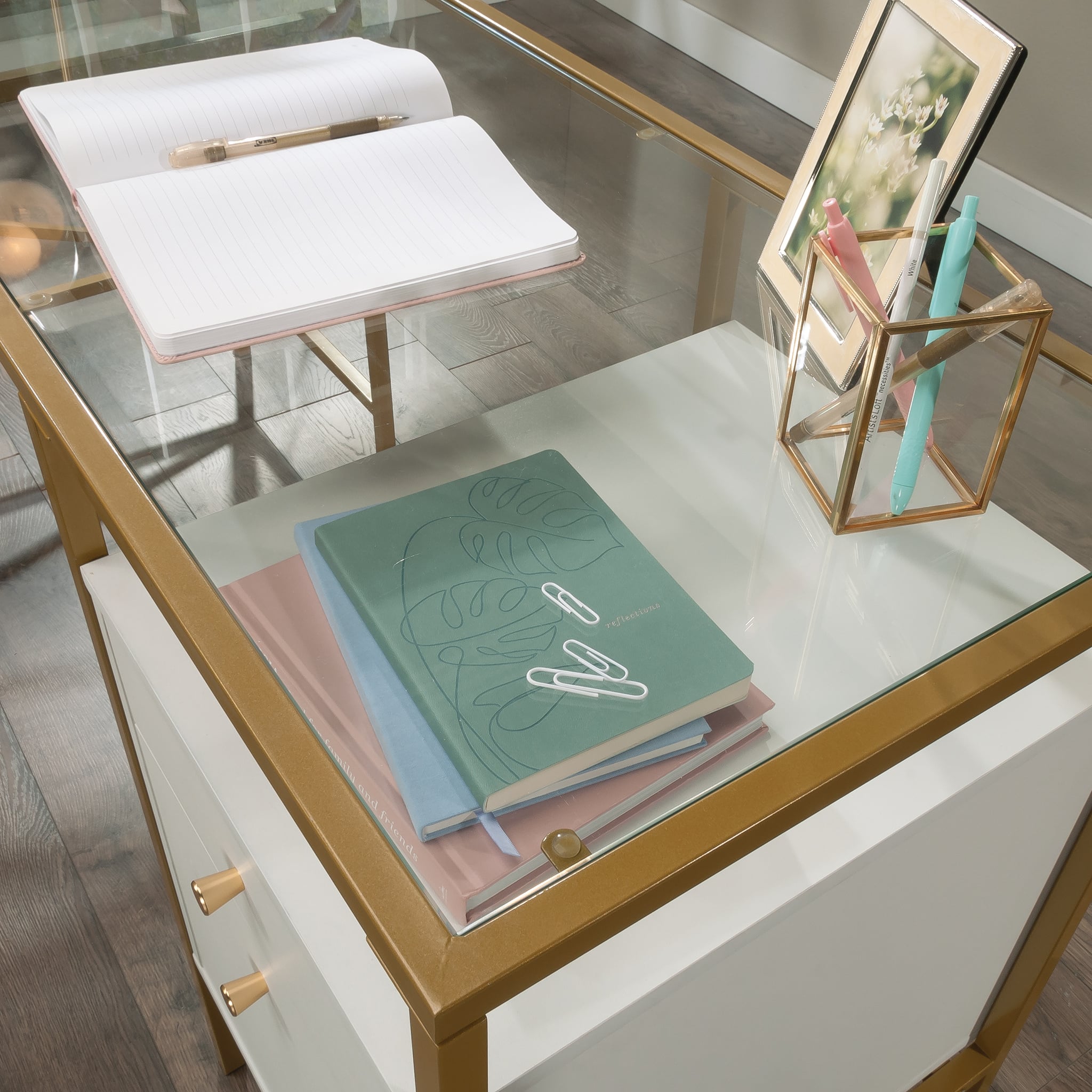 Left Zoom. Sauder - Harper Heights L-Desk - SGS Laminate White.