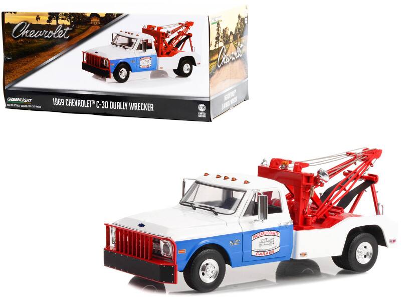 Chevrolet
Charrola
GREENLIGHT G CLASSIC
1969 CHEVROLET C-30 DUALY WRECKER
1:18
C/30
HAZARD COUNTY
GARAGE