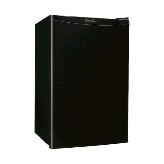 Danby 4.4 Cu. Ft. Mini Fridge Black DCR044A2BDD Best Buy Danby 4.4 Cu. Ft. Mini Fridge Black DCR044A2BDD Best Buy