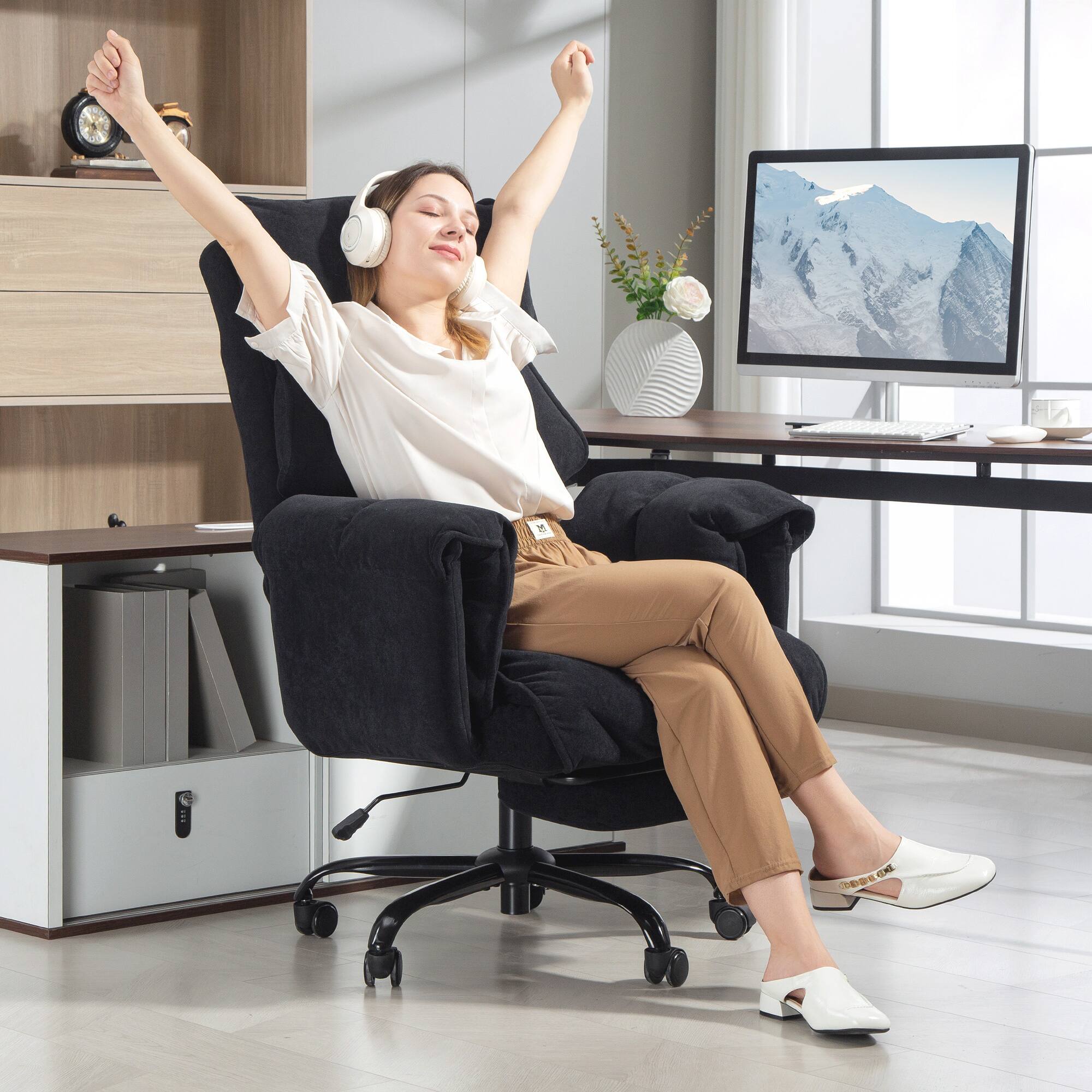 Alt View 8. Homcom - Office Chair, Reclining Computer Chair with Footrest, High Back, Headrest - Black.