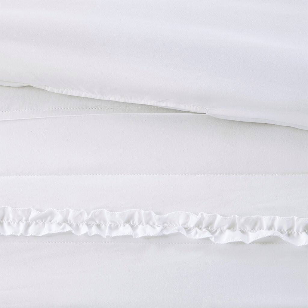 Alt View 5. Gracie Mills - Gracie Mills Sheila 4-Piece 2-in-1 Duvet Set - White.