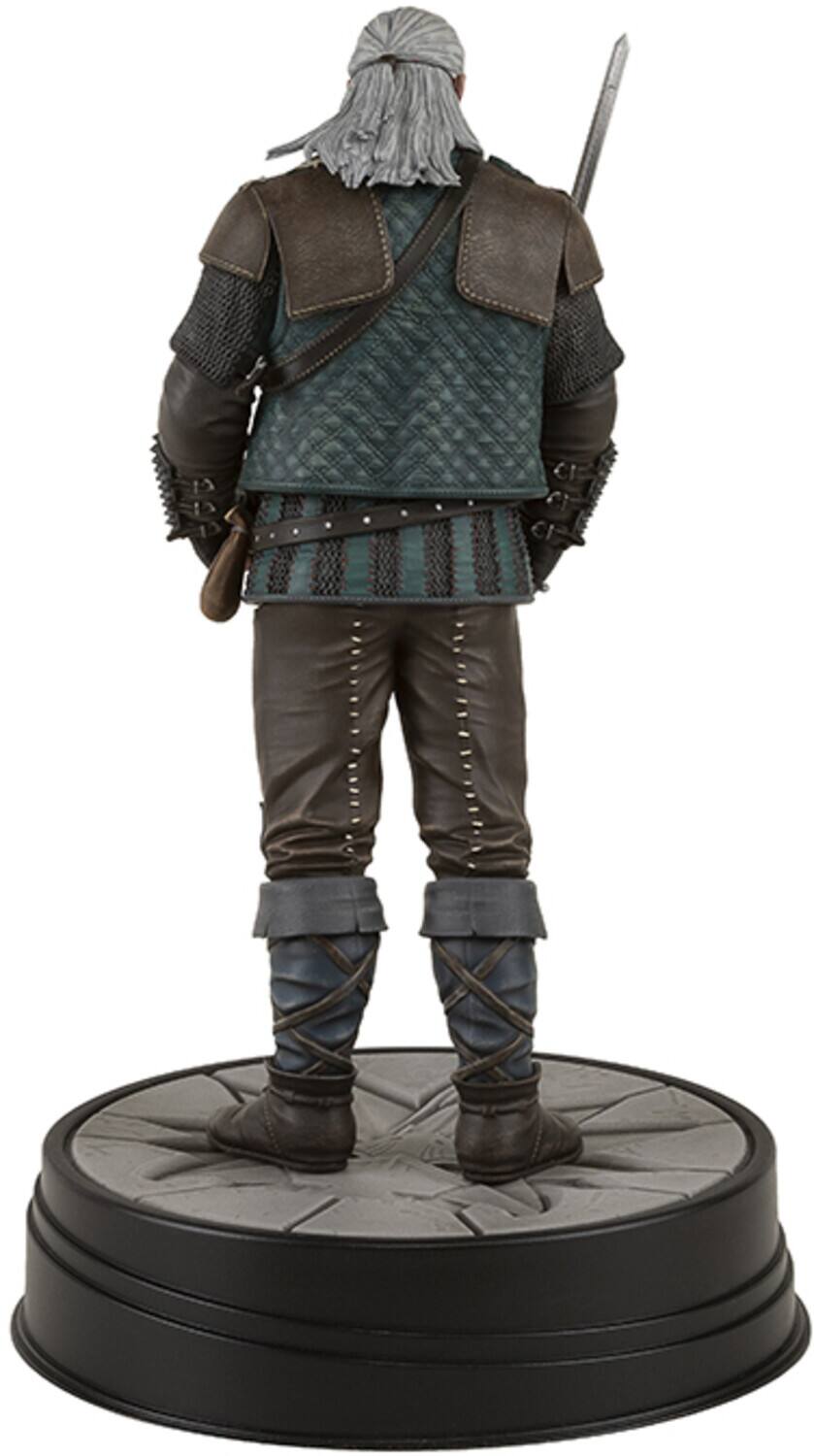 Alt View 3. Dark Horse Comics - Dark Horse - The Witcher 3: Wild Hunt - Vesemir Figure   - Collectibles - Multicolor.