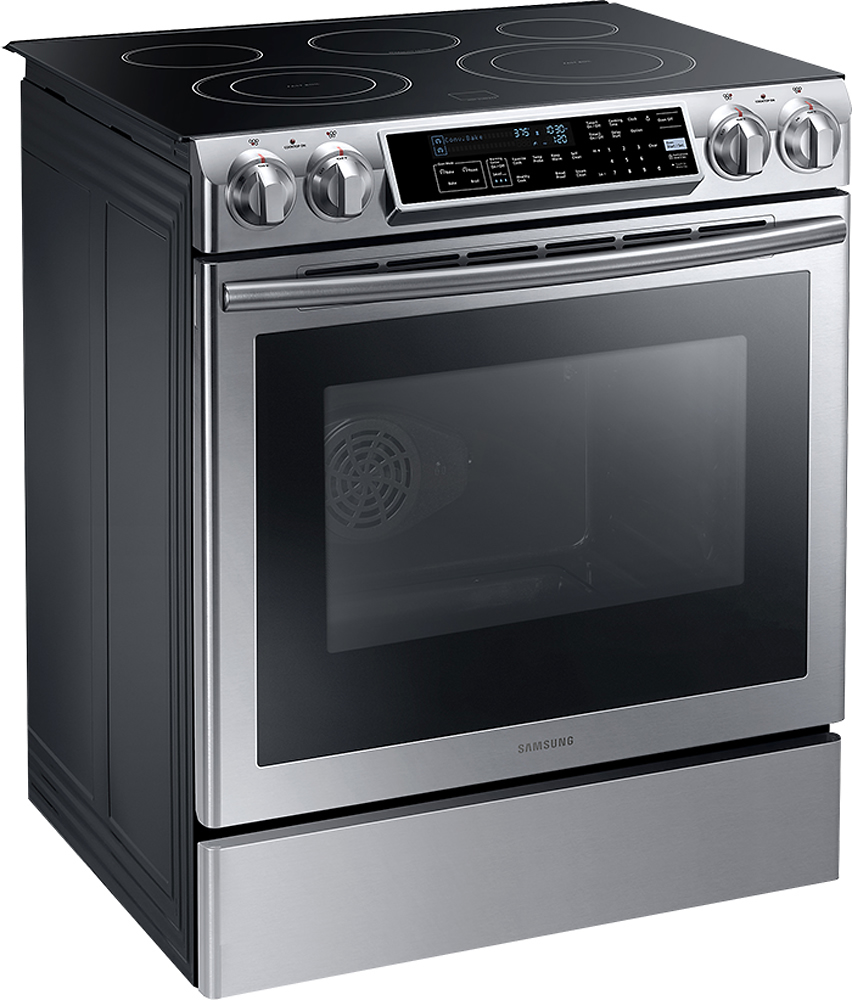 Angle View: GE - 5.3 Cu. Ft. Freestanding Electric Range with Self-cleaning - White