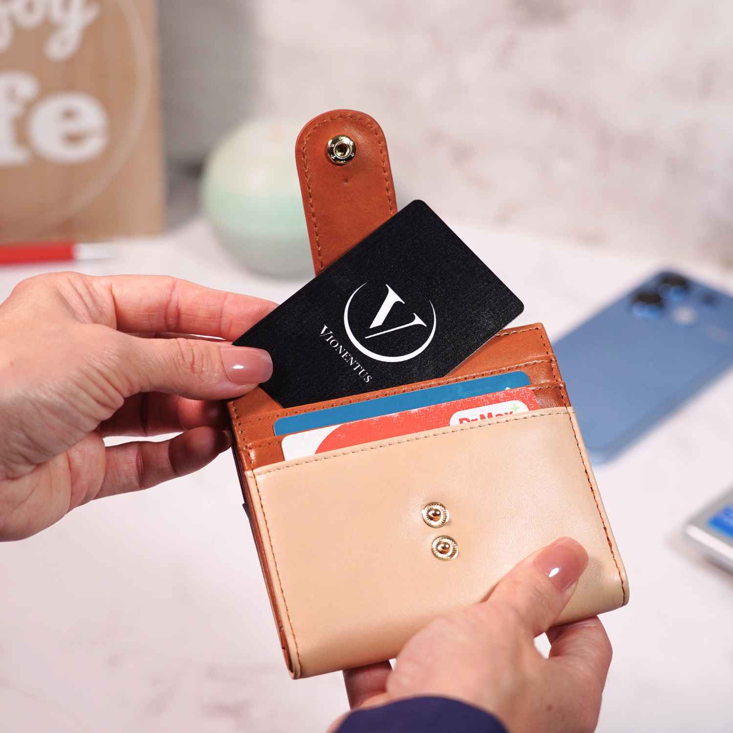 The text on the image reads:

"VIOVENTUS"